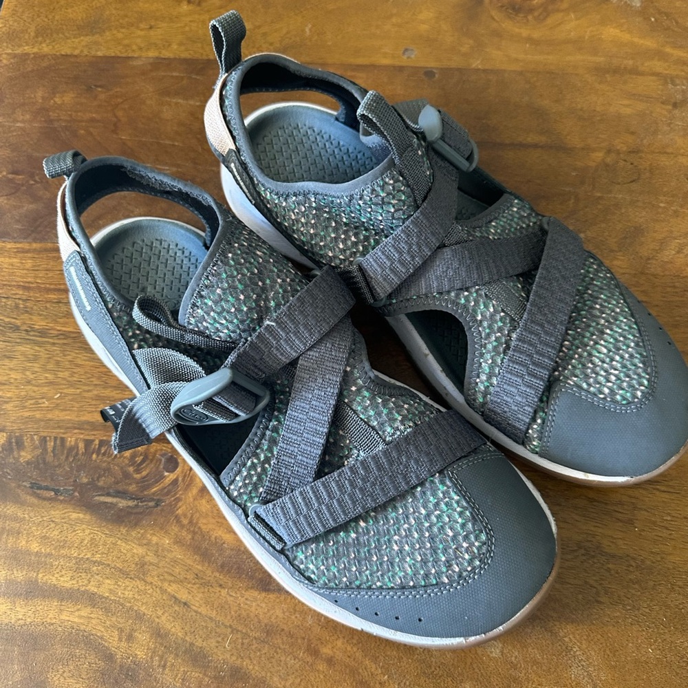 Chaco Odyssey Waterproof Hiking Sandals Womens Size 10 Wax Iron‎ Outdoor